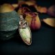 Wisiorek z unakitem wire wrapping