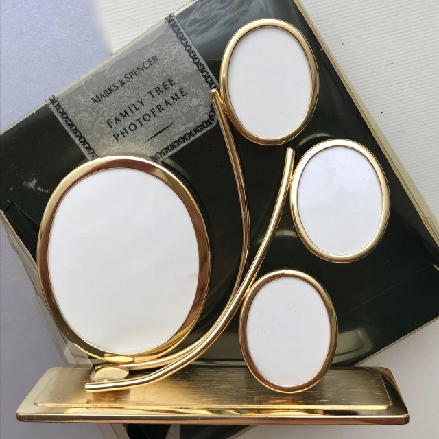 Vintage Family Tree Photoframe ❀ڿڰۣ❀ Gold Plated