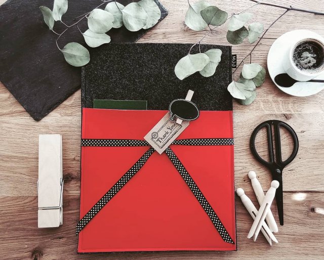 ETUI MACBOOK PRO 13"