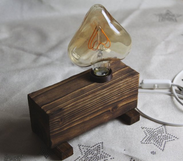 Lampka drewniana nocna handmade, lampa stołowa z drewna