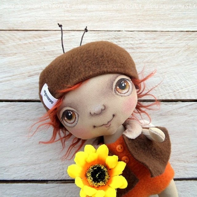 Lala - ŻUCZEK, dekoracja tekstylna, OOAK, pocket doll
