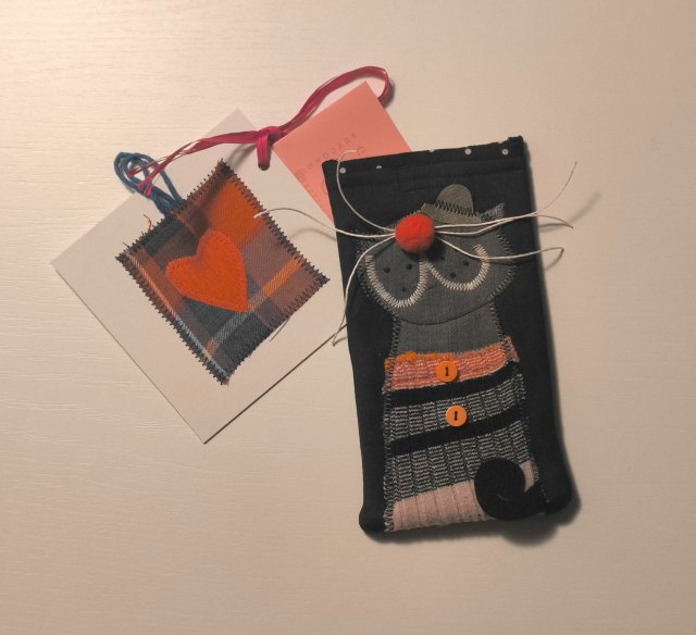 Etui na telefon