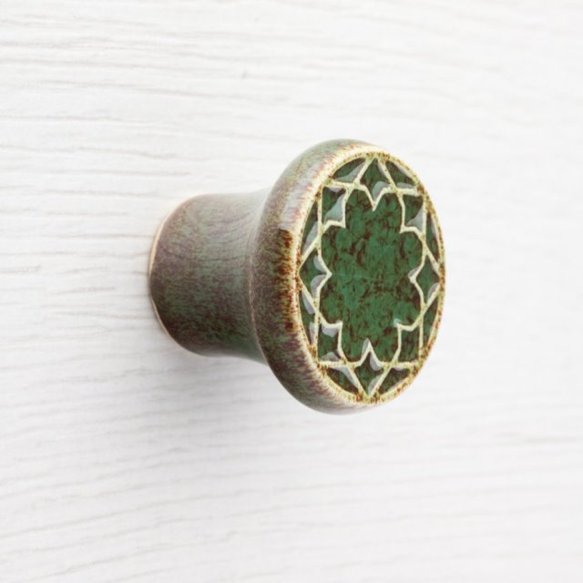 Ceramiczna gałka do mebli zielono-brązowa, wz.3
