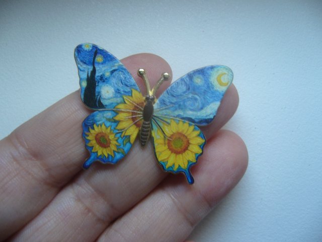 METALOWA MALOWANA PIN PRZYPINKA MOTYL OBRAZ VINCENT VAN GOGH