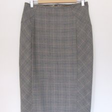 Marks & Spencer modelująca ołówkowa spódnica 16/44