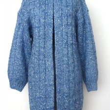NIEBIESKI SWETER