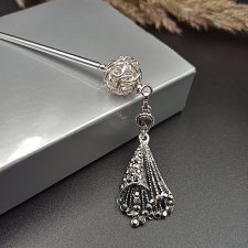 Metalowa spinka do włosów z geometrycznym wisiorkiem