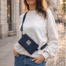 Sztruksowa saszetka na telefon Czarna drobny prążek