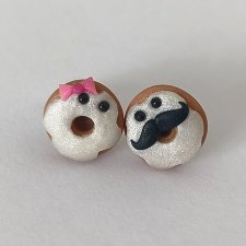 Śmieszne Kolczyki Pączki z Dziurką