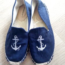 espadryle w marynarskim stylu 36
