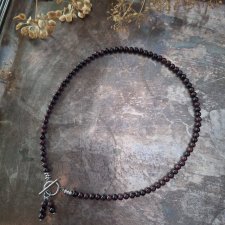 Choker z granatów