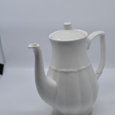 Porcelanowy imbryk Bogucice | lata 60. XX wieku | Dzbanek vintage | minimalistyczny | Vintage Porcelain Teapot Bogucice 1960s | Mid Century Modern Cof