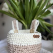 Ręcznie pleciony organizer do łóżeczka – bawełniany koszyczek Boho